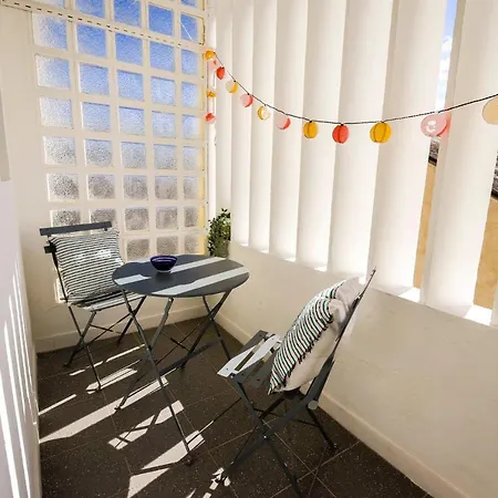 Rousseau - Centre 5 Minutes Gare Apartment