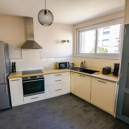 Rousseau - Centre 5 Minutes Gare *