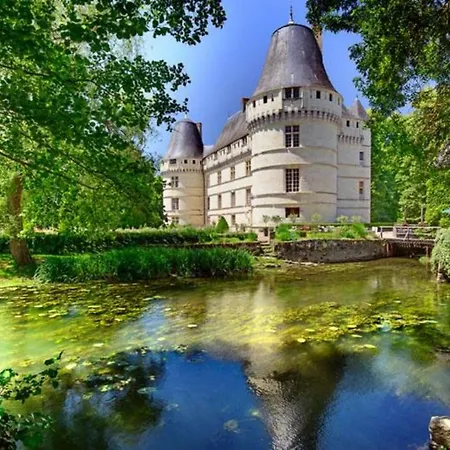 Rousseau - Centre 5 Minutes Gare Тур