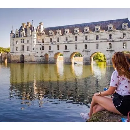 Rousseau - Centre 5 Minutes Gare Тур