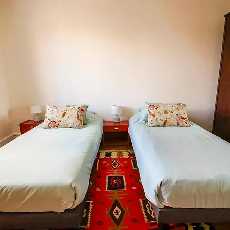 Rousseau - Centre 5 Minutes Gare *