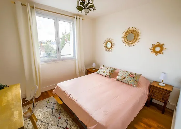 Rousseau - Centre 5 Minutes Gare *